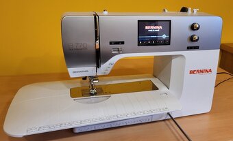 Bernina 77QE - 16
