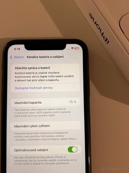 Černý iPhone 11, 128 GB - 16