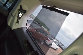 Citroën C4 Picasso 1.6 HDI 82KW PANORAMA • 7MÍST • TAŽNÉ - 16