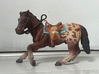 Schleich - 16