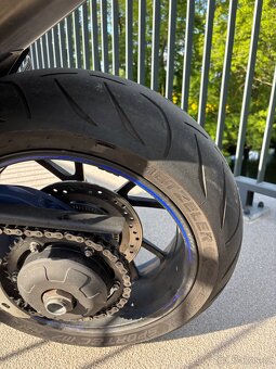 Triumph Speedtriple 1050 SE - 16