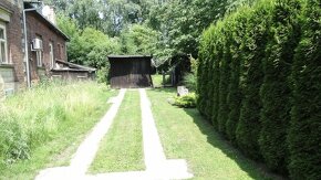 Prostorný cihlový byt s vlastní zahradou ve městě Hořice - 16