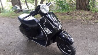 vespa Gts 300 - 16