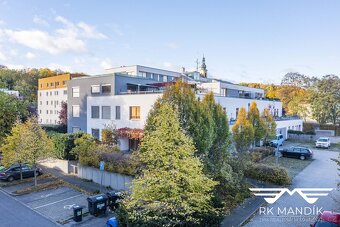 Prodej obchodního prostoru 90 m², Odolena Voda, ev.č. 700 - 16