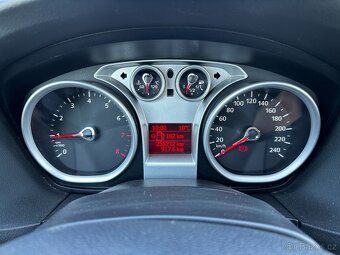 FORD FOCUS 1.6 - 16