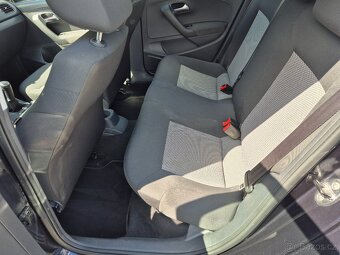 VW Polo 1,2 tsi 66 kw 2012 5xdveře - 16
