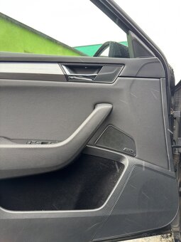 Škoda Superb 2.0 TDI 110kw DSG/Canton/DCC/ Výbava - 16