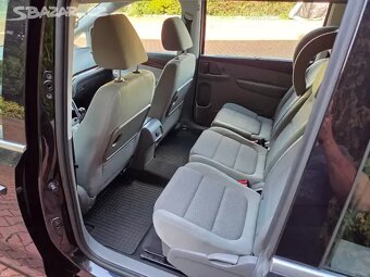 Sharan 2.0TDI 103kW,138tis.km,webasto,xenon,KESSY,navi - 16