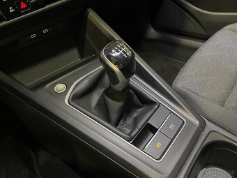 Volkswagen Golf Variant 2022 2.0 TDI, tažné, krásný stav - 16