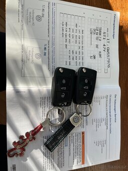 VW Touran 2.0 TDI DSG HIGHLINE 2016 - 16