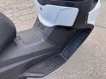 2013 SYM MAXSYM 400 i ABS , po servisu - 16