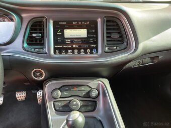 Dodge Challenger R/T 5.7 Hemi V8 2016 Manuál DPH - 16
