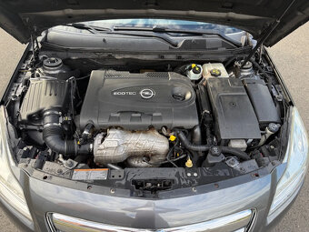 Opel Insignia combi 2.0CDTI 118kw sleva+zimni kola k vozu - 16