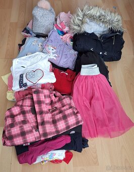 Balík oblečení 6-8 let dívka - 16