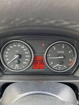 BMW X1 stav nového vozu, najeto jen 25 000km - 16