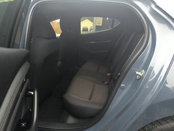 Mazda 3 BP 2.0 Skyactiv-G 90kw rok 2022, tažné +KRASAVICE+ - 16