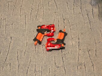 Kolekce Nerf blásterů - 16