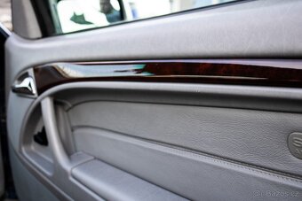 Mercedes-Benz SL 280 - 16