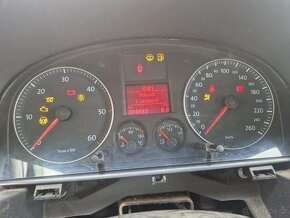 vw touran 2010- nepoškozené tapecírunky na dveře, velmi - 16
