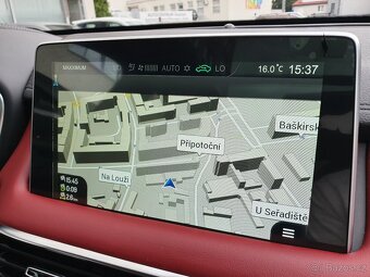 MG EHS PHEV Luxury 1.5 190kW AUT. 88tkm kamera 360° Virtual - 16