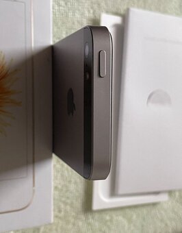 Iphone SE 32GB, nabíječka, původní nepouž.sluch.Apple, obaly - 16