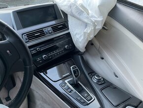 BMW 6 Coupe 4.4 V8 650i X-drive - 16