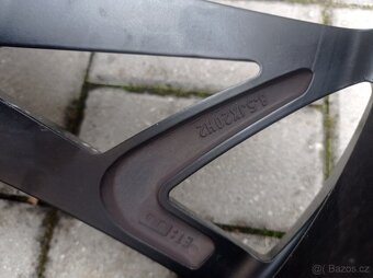 Letní raritní 20" al kola MOTEC SUPREME 5x112 - 16