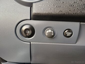 Predám Mitsubishi Colt 1.1 benzín,5-dverový,1.majiteĺ,rok vý - 16