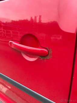 VW Caddy Maxi CNG 7míst, 2.0, klimatizace, Bluetooth, servis - 16