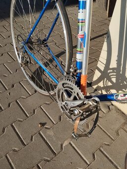 Favorit F1 Speciál - 16