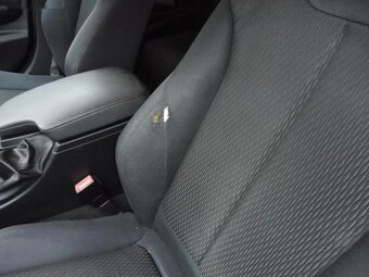 BMW Řada 3, 320 D - 16