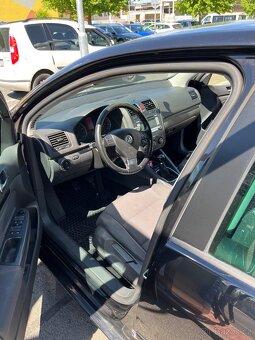 Dobrý den, nabízím k prodeji Volkswagen Golf 5 GT 1.4 TSI - 16