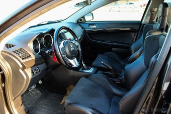 Mitsubishi Lancer EVO X 2.0 MIVEC Turbo 4WD TC-SST 4WD MR - 16
