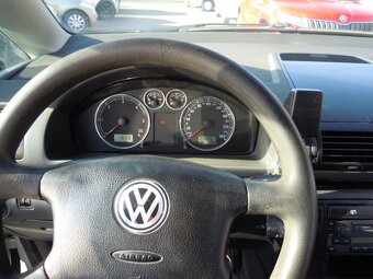 VW Sharan 1.9TDi 85kw(115hp) r.v.10/2001 7míst - 16