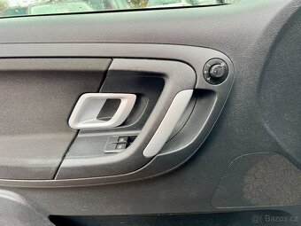 Škoda Fabia 2 kombi 1.4i 63 kW Sport Klima,BezKoroze - 16