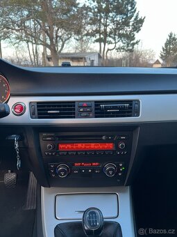 BMW e92 325i 160kW Manuál REZERVACE DO  7.1 - 16