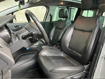 Peugeot 5008 - 16