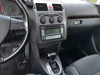Volkswagen Touran 2.0 TDI 103kW DSG Xenony Šíbr ALU R18 Face - 16