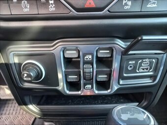 Jeep Wrangler, 2,0 Unlimited Sahara 4x4 - 16