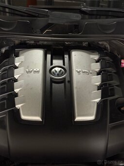 Volkswagen Touareg 4.2 TDI V8 250 kW 2012rok - 16