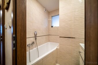 Byt 3+1 na prodej, osobní vlastnictví, centrum UH - 16