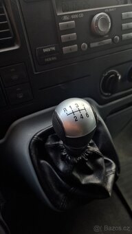 FORD TRANSIT TOURNEO - Spolehlivý společník na cesty s vesta - 16