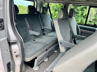 Nissan Primastar 2.5 dCI 8 míst - 16