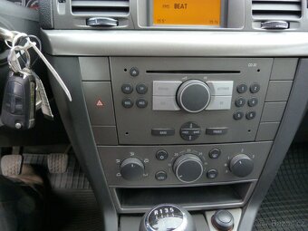 Opel Vectra 1,9 CDTI SW Málo km - 16