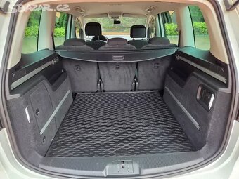 Alhambra 2.0TDI/110kW DSG,Style,2019,DPH,kam,navi - 16