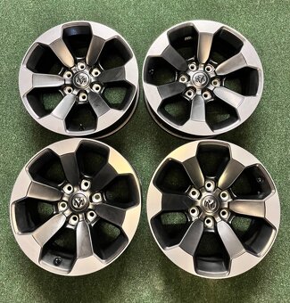 6x139.7 R18 Orig. Alu Dodge RAM 1500 REBEL - TOP STAV - 16