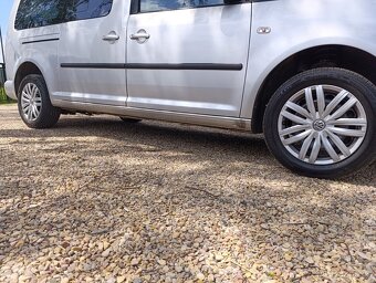 Volkswagen Caddy 2.0 TDi maxi 7 míst 5 dv - 16