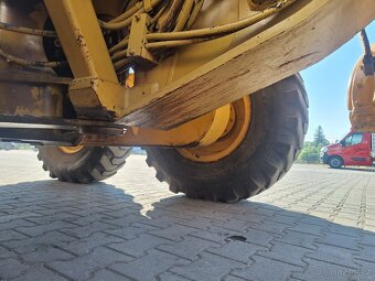 CAT 12 H - 16