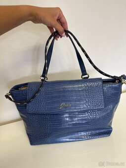 Kabelka Guess Antilla Top Handle Flap - 16