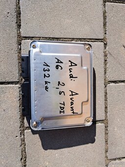 Audi A6 Avant r.v. 2002, náhradní díly - 16